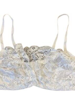 Soma White Lace Underwire Bra 32D Adjustable Straps Hook Closure